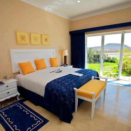 Pueblo Bonito Emerald Luxury Villas & Spa All Inclusive-3