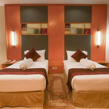 Lakeshore Hotel & Apartments-3