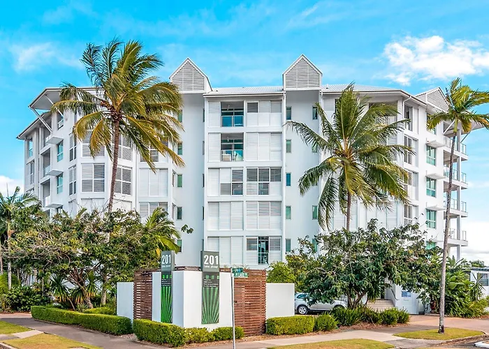 201 Lake Street Cairns