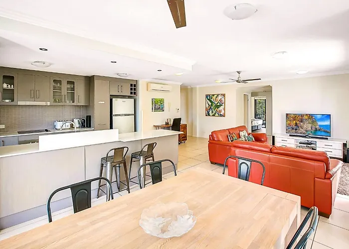 Elysium Apartments Palm Cove