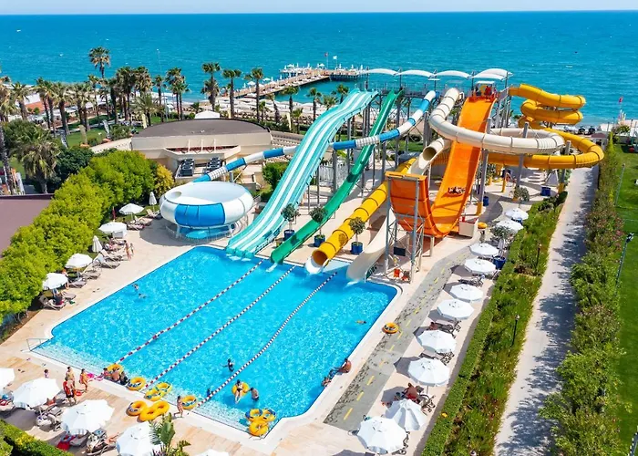 Bellis Deluxe Hotel & Heated For Winter Aqua Park Belek