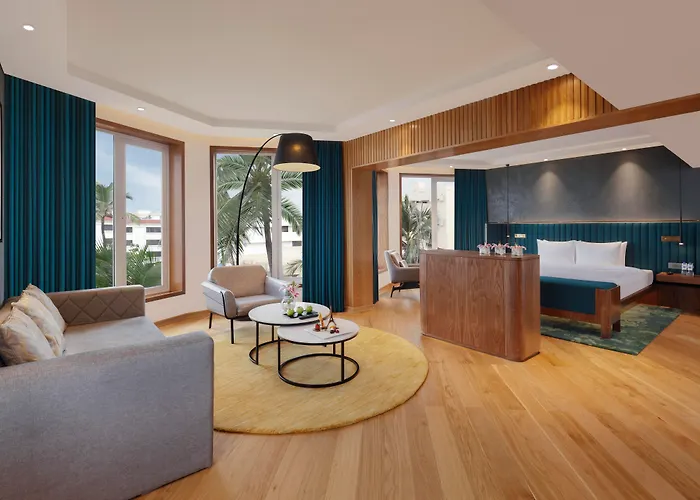 Novotel Mumbai Juhu Beach