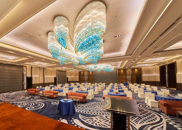 Crowne Plaza New Delhi Rohini By Ihg Hotel