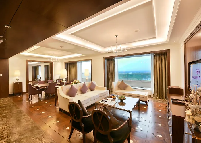 Crowne Plaza Kochi By Ihg Hotel