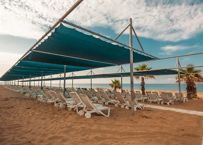 Club Grand Side Hotel