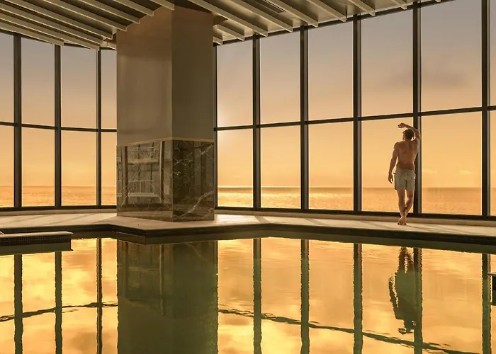 Meriton Suites Surfers Paradise Gold Coast