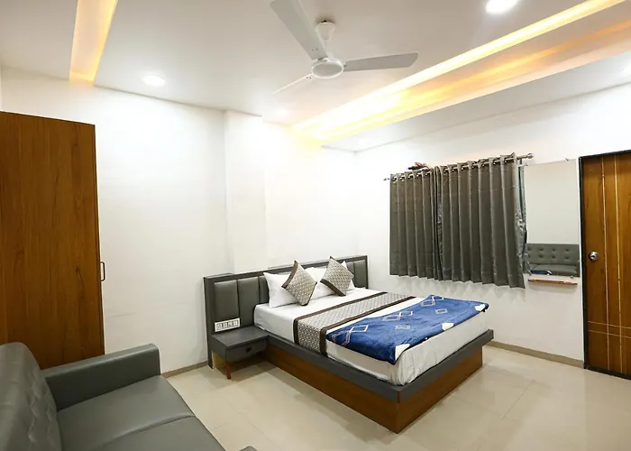 Hotel Green Villa Surat