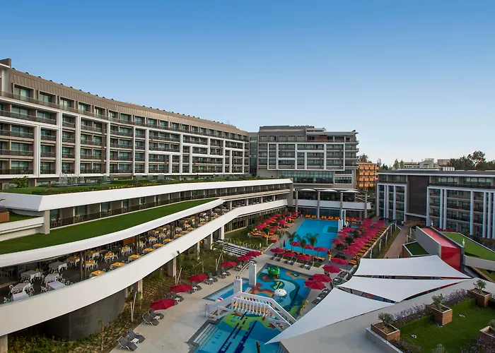 The Sense Deluxe Hotel Side
