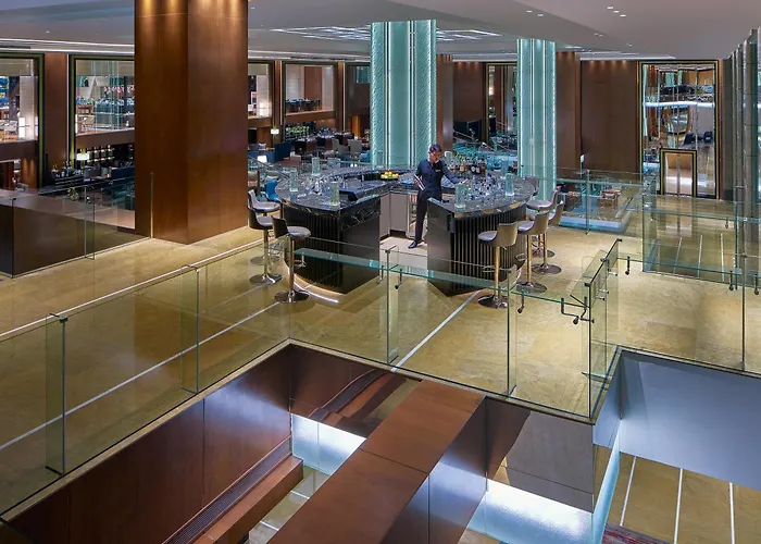 Grand Hyatt Manila Hotel Taguig