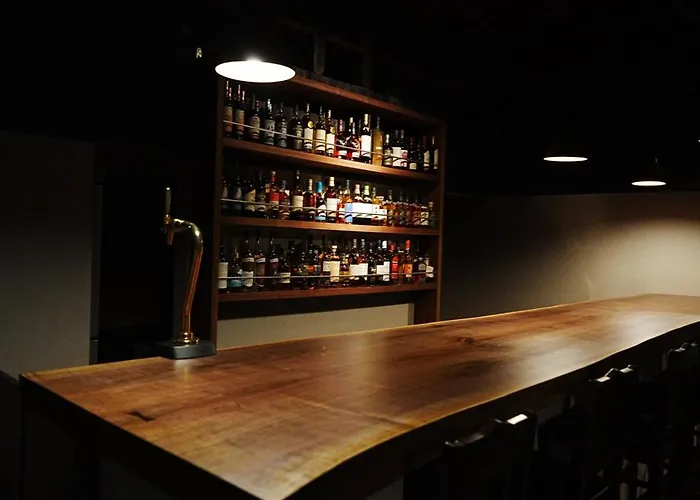 Root Hakone Bar & Guesthouse