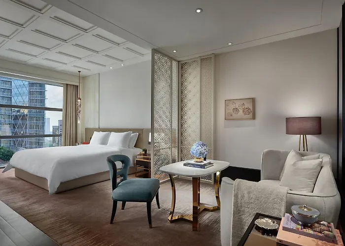 Rosewood Bangkok Hotel