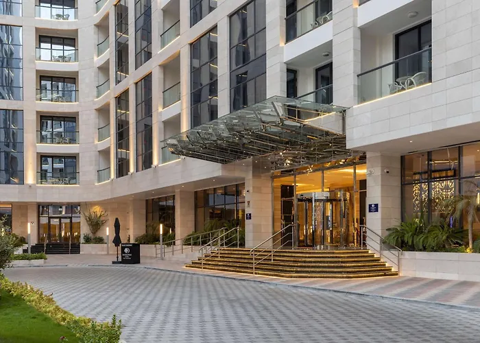 Doubletree By Hilton Doha Downtown Hotel