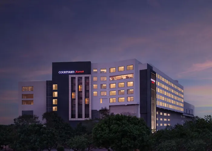 Courtyard By Marriott Bhopal Hotel