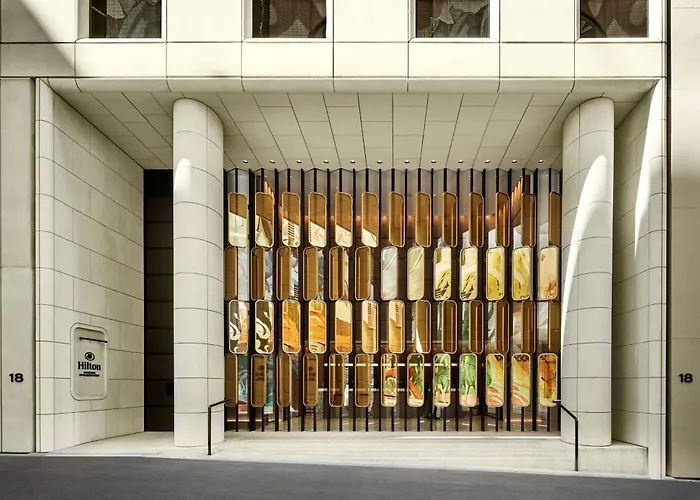 Hilton Melbourne Little Queen Street