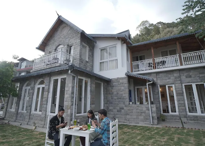 Casa De Bello, Nainital, Near Kainchi Dham