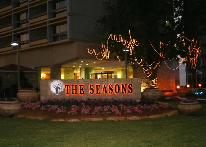 The Seasons Hotel -Studio & Suite Netanya