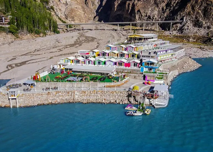 Luxus Hunza Attabad Lake Resort Karimabad 