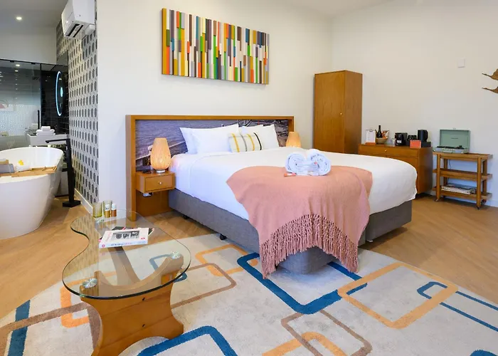 Ohtel Auckland Hotel