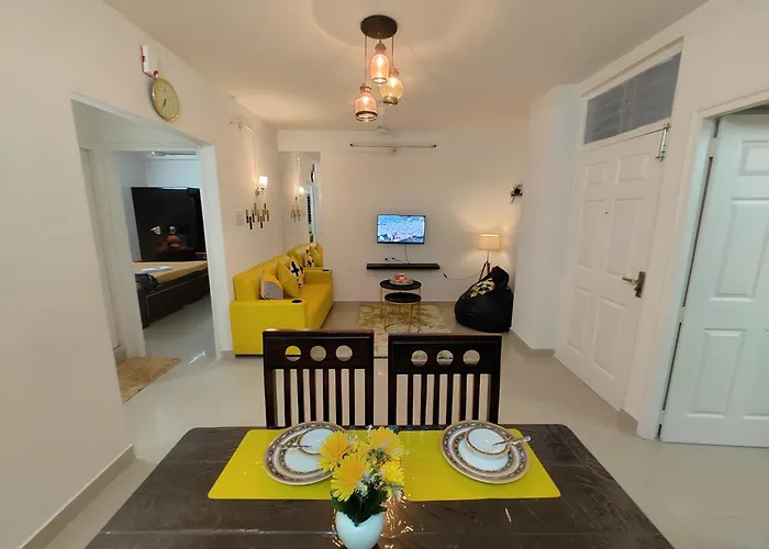 Nk Homes - 2Bhk Serviced Apartments, Fully Furnished, Wi-Fi, Home-Style Kitchen Hyderabad