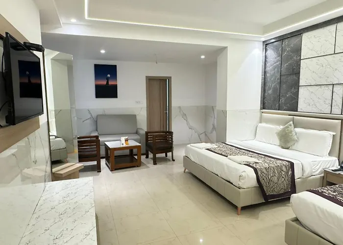 Hotel Avantika Lucknow