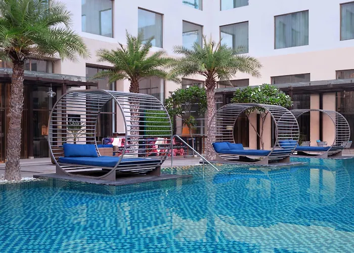 Courtyard By Marriott Agra Hotel