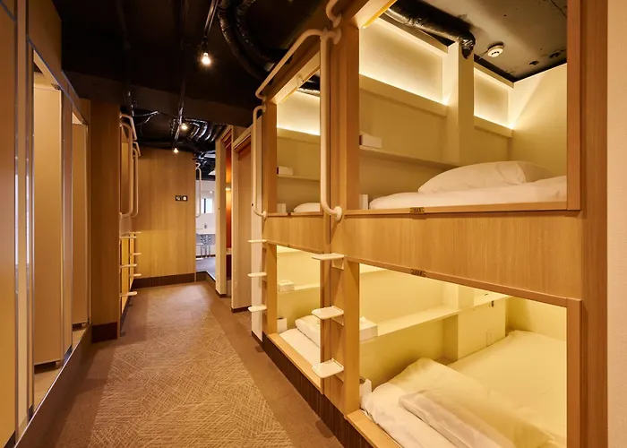Capsule Hotel Continue Nijojokita Kyoto