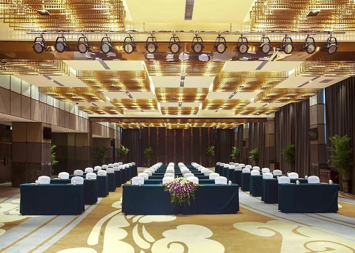 Ramada Plaza By Wyndham Xi'An South Hotel