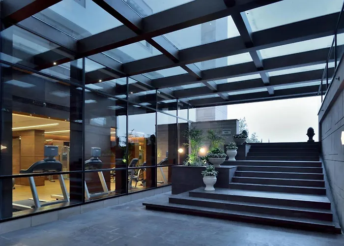 Courtyard By Marriott Raipur Hotel