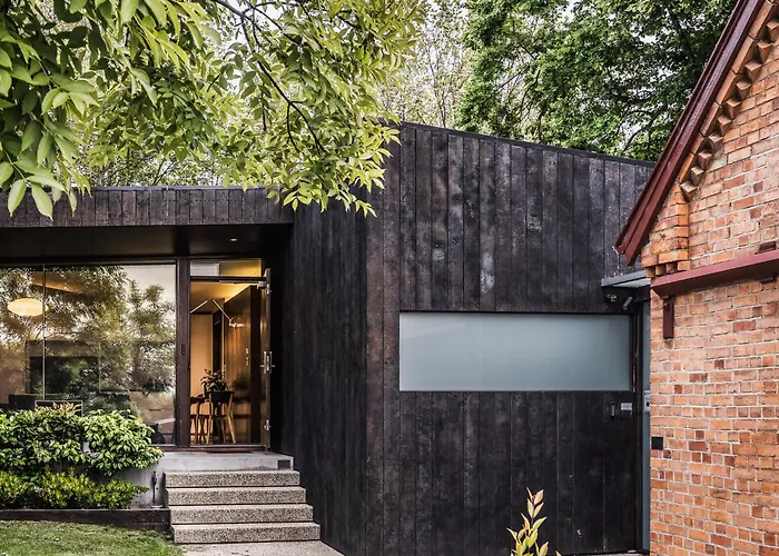 Old Bishop'S Quarters Aparthotel Hobart