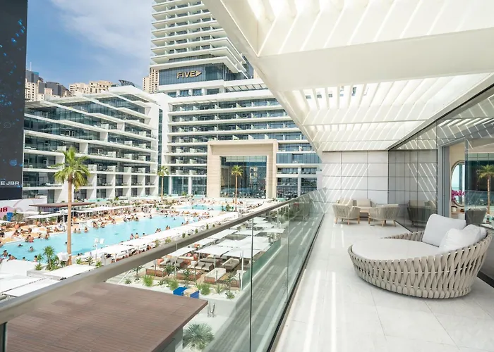 Five Luxe Hotel Dubai