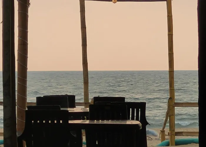 Golden Gate Hotel Gokarna 