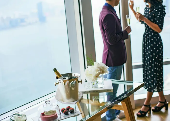 Renaissance Hong Kong Harbour View Hotel