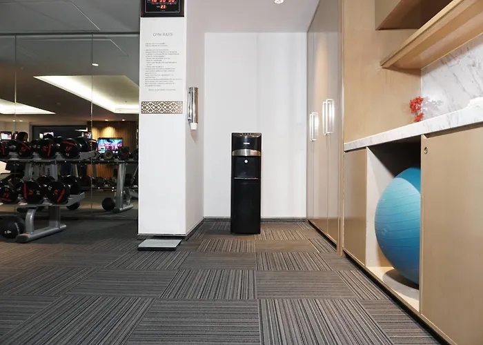 Courtyard By Marriott Agra Hotel