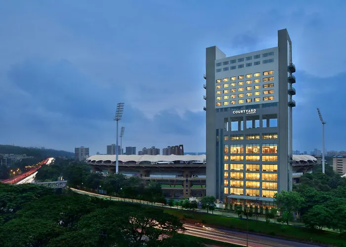 Courtyard By Marriott Navi Mumbai Hotel