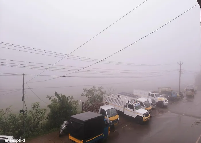 Snr Cottage & Rooms Ooty