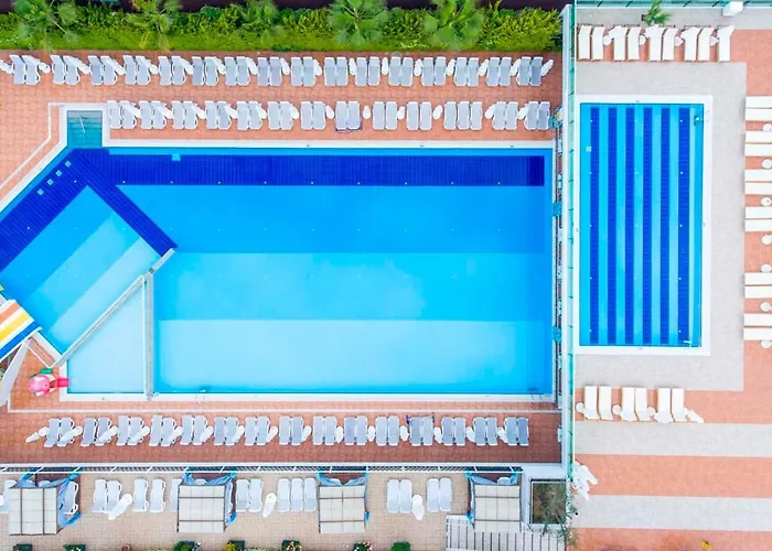 Dream World Resort & Spa Side