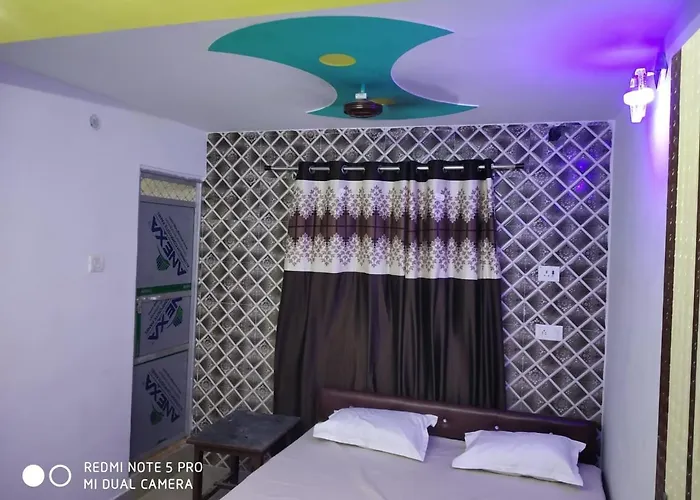 New Hotel Yatri Niwas Varanasi