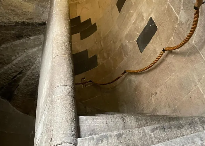 Royal Mile Suites By The Castle Edinburgh