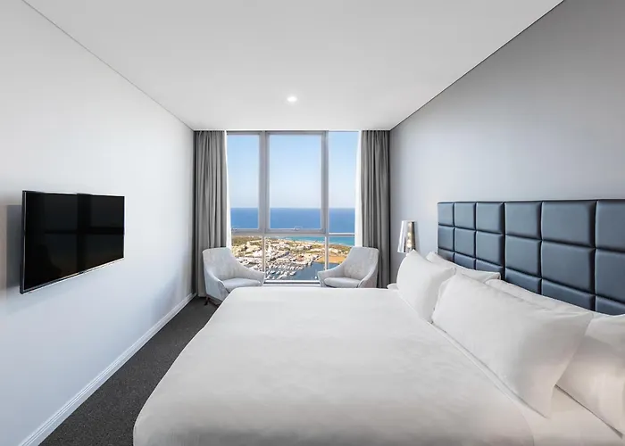 Meriton Suites Southport Gold Coast