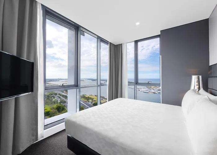 Meriton Suites Southport Gold Coast