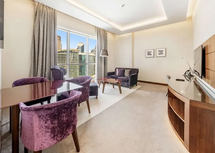 Radisson Blu Hotel, Dubai Waterfront