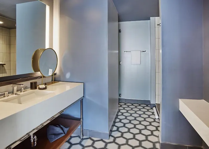 Thompson Dallas, By Hyatt