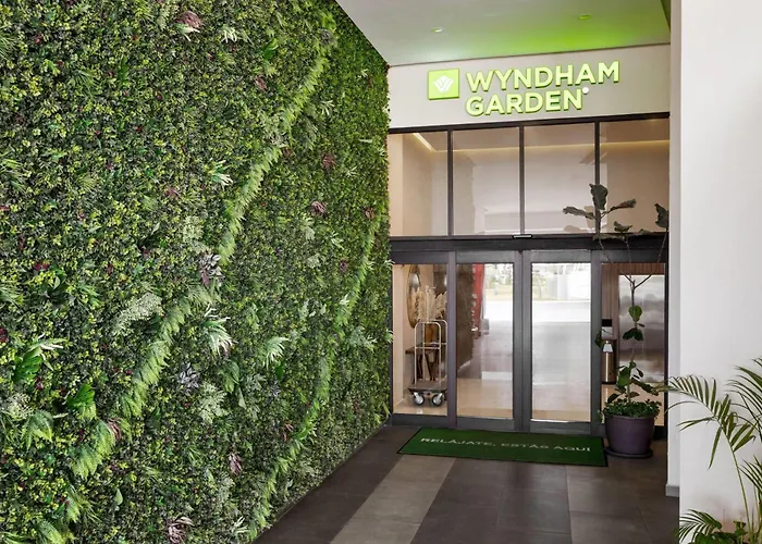Wyndham Garden Mazatlan Marina Hotel