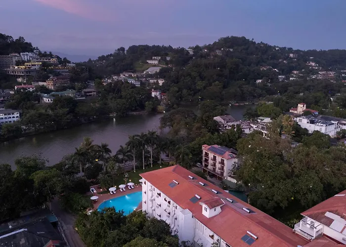 Hotel Suisse Kandy - Since 1890