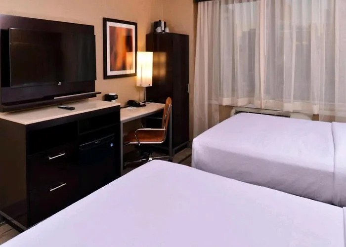 Hotel Aladin In Karachi