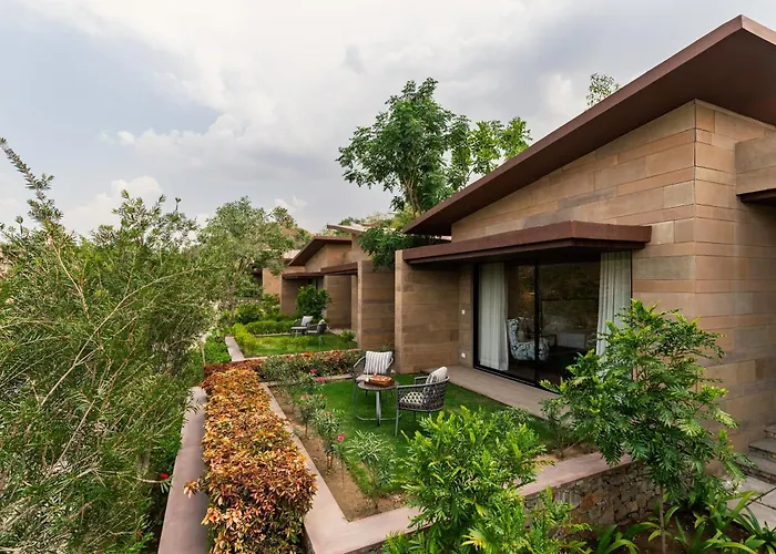 Holymont Udaipur Hotel