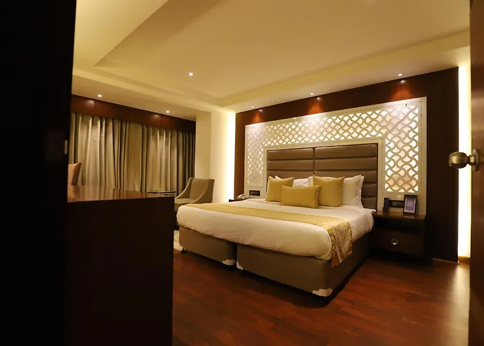 The Pristine Hotel Kānpur