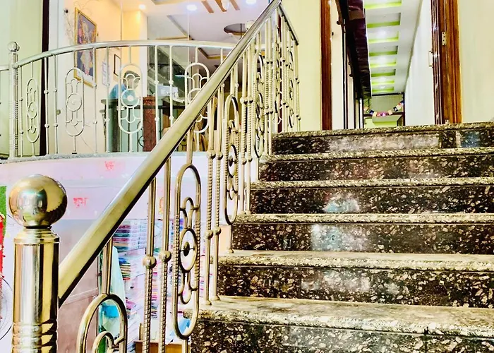 Shri Ji Hotel Varanasi