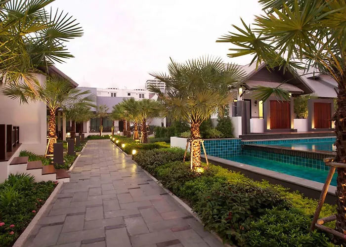 Long Beach Garden Hotel & Pavilions Pattaya