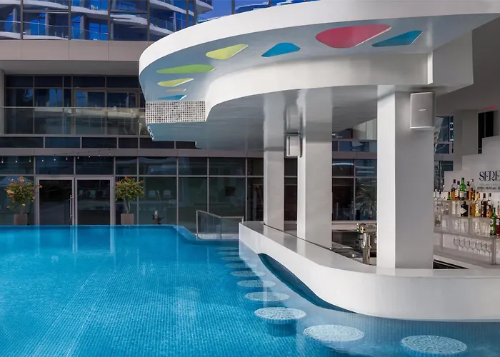 Hilton Dubai Creek Hotel&Residences